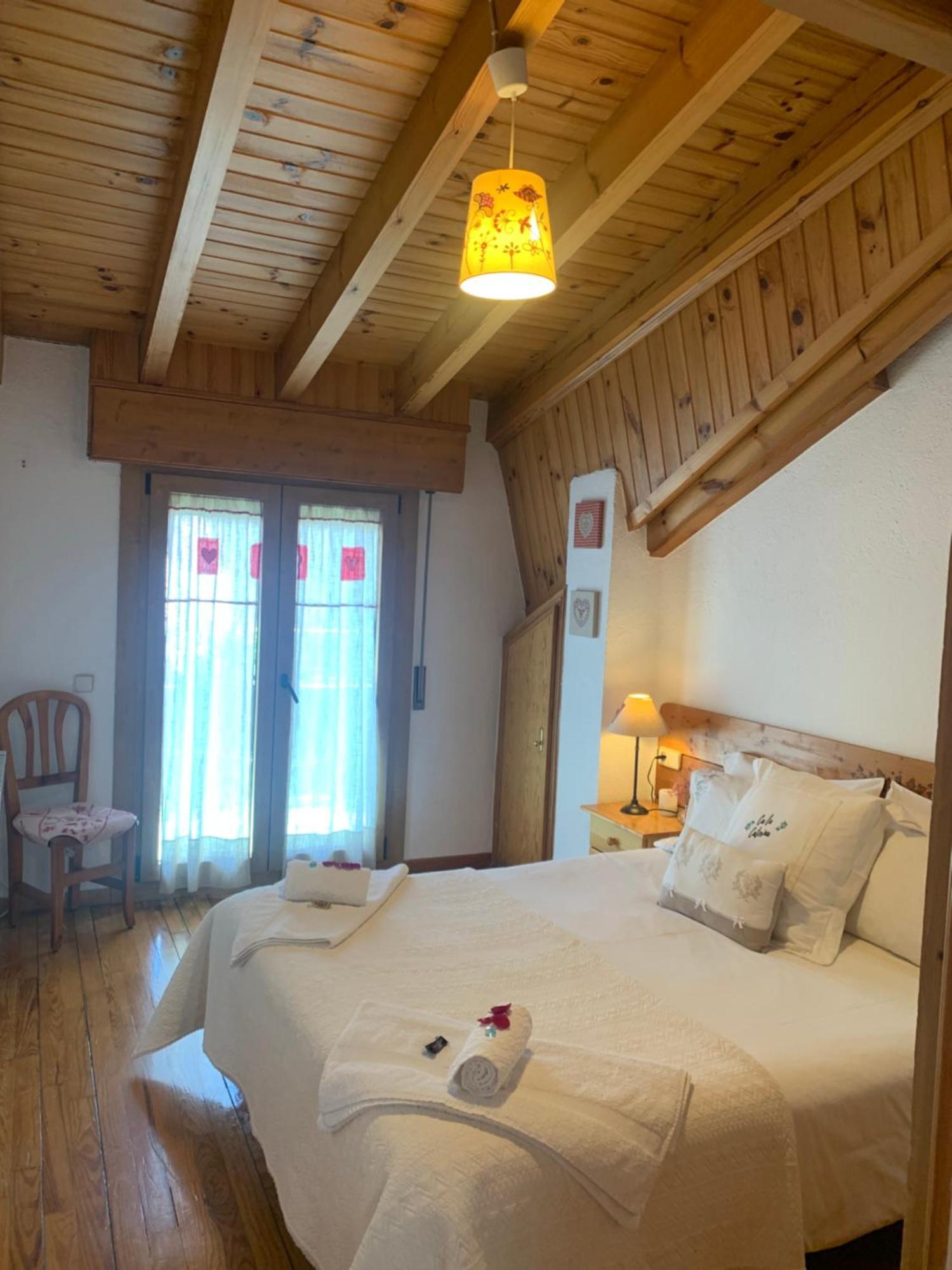 Апартаменти Atico Con Encanto En Бельвер-де-Серданья Екстер'єр фото
