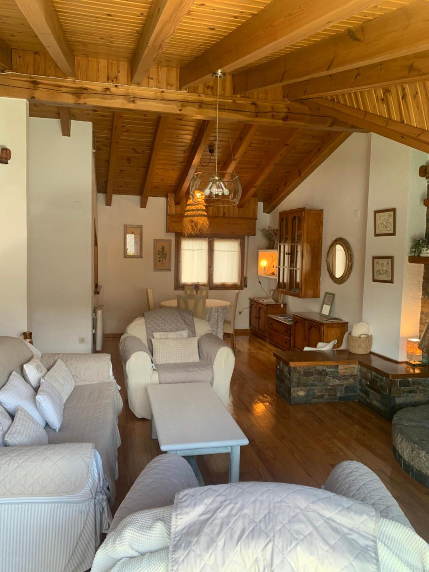 Апартаменти Atico Con Encanto En Бельвер-де-Серданья Екстер'єр фото