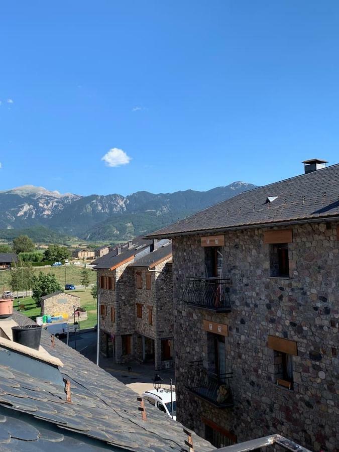 Апартаменти Atico Con Encanto En Бельвер-де-Серданья Екстер'єр фото